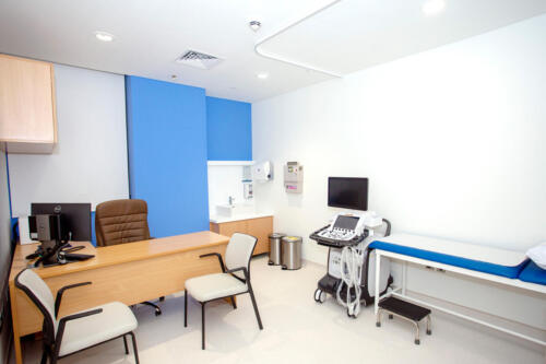 Doctor's consultation room dubai hospital contact number
