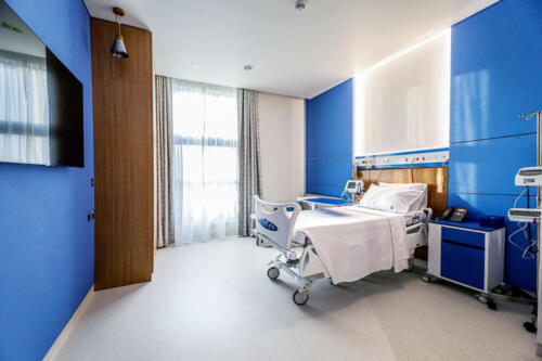 Patient private room in best hospitals in dubai